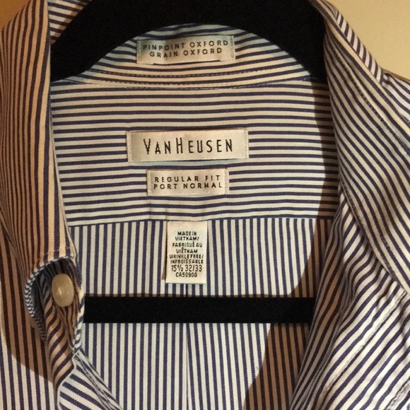 Van Heusen Men’s Pinpoint Oxford Dress Shirt - Picture 3 of 3